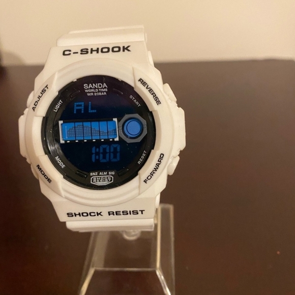 New White Digital C shook Fashion watch - Picture 4 of 6